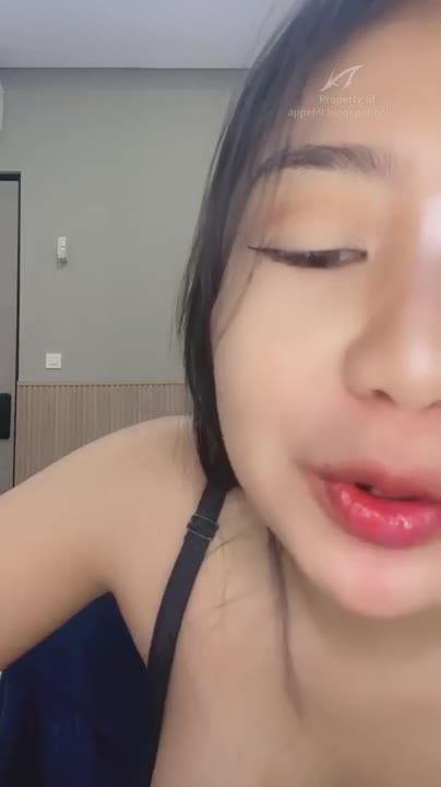 Cewek Cantik Montok Sange Colmek